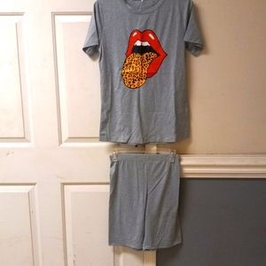 #35 Cute Tee & Short Set 😝🐆